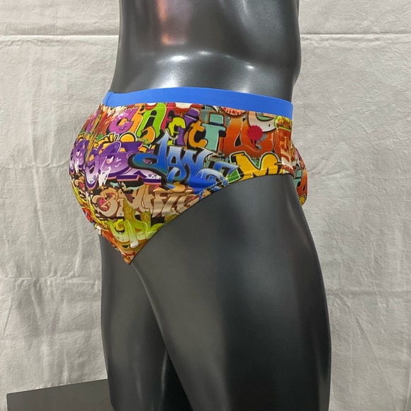 Men’s graffiti print swimwear - Picture 7 of 7